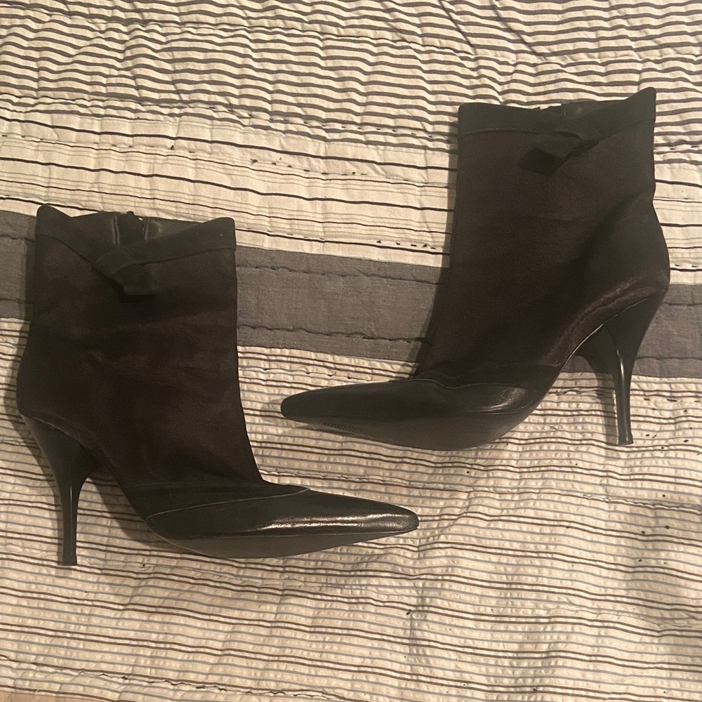 Bcbg Elegant Black Ankle Boots